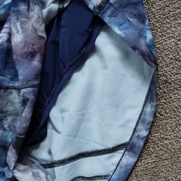 Lululemon Track That Mid Rise Lined Short 5" - Picture 5 of 6